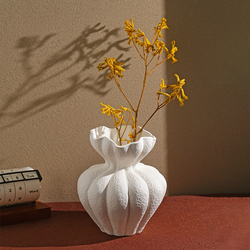 White Art Petal Shape Ceramic Vase Home Flower Arrangement Ornaments